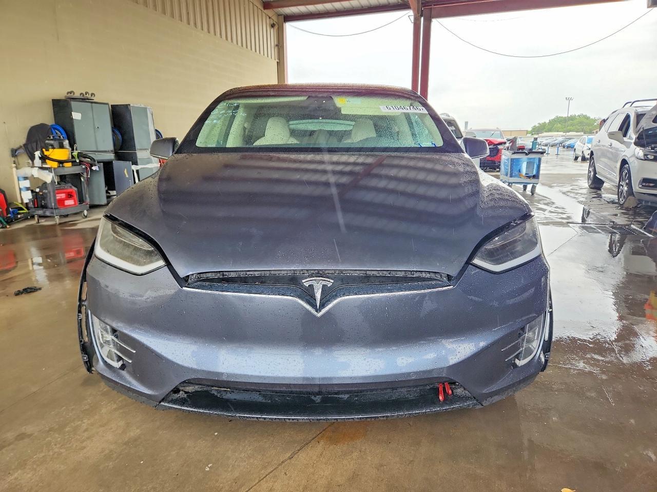 2018 TESLA MODEL X — фото 5