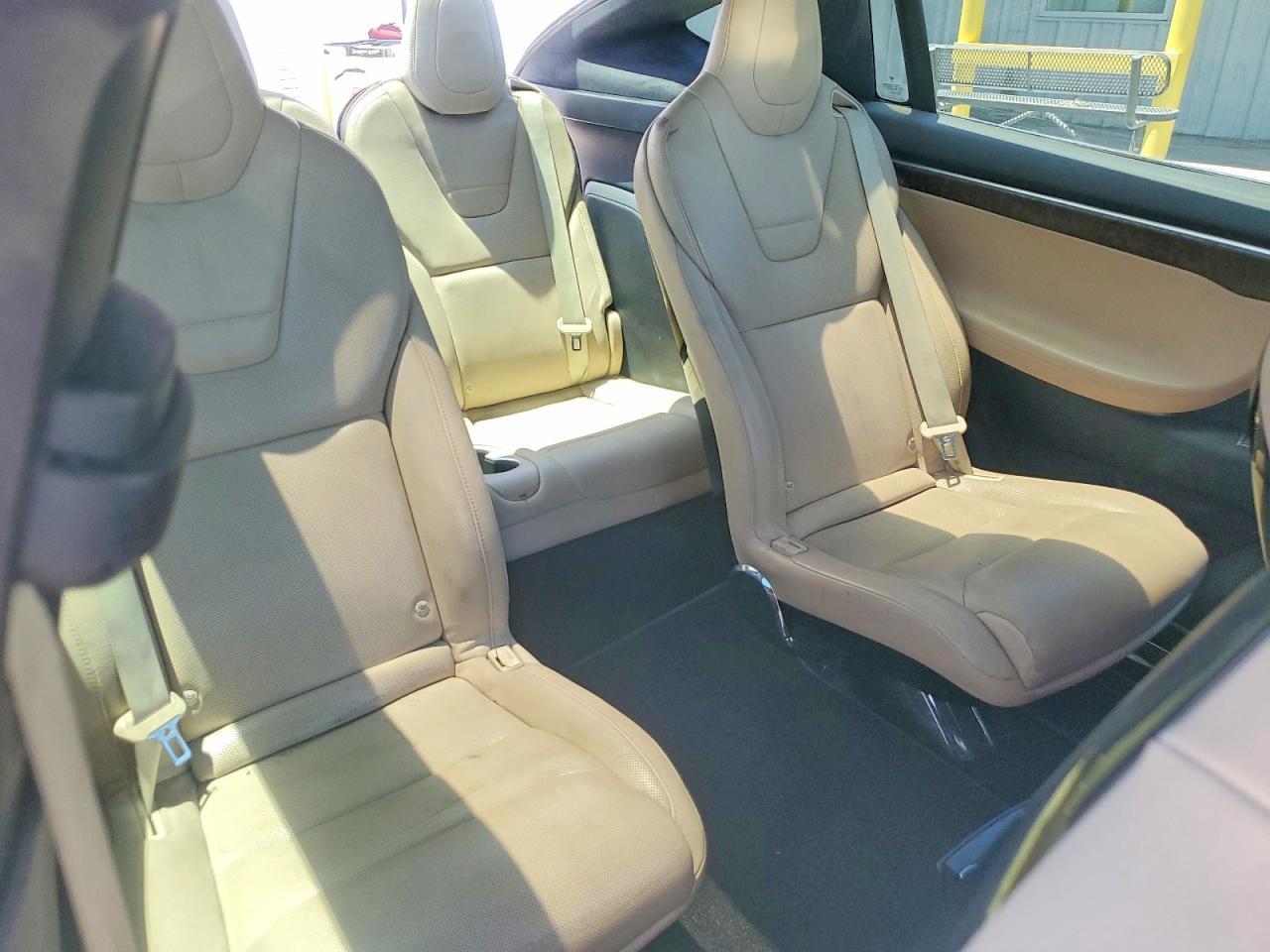 2016 TESLA MODEL X — фото 11