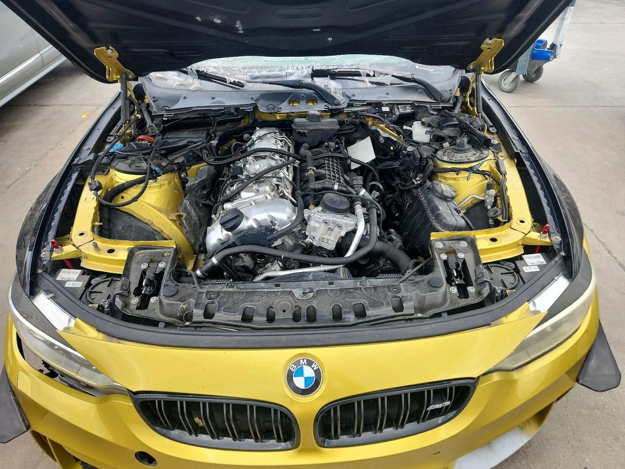 2017 BMW M3 — фото 11