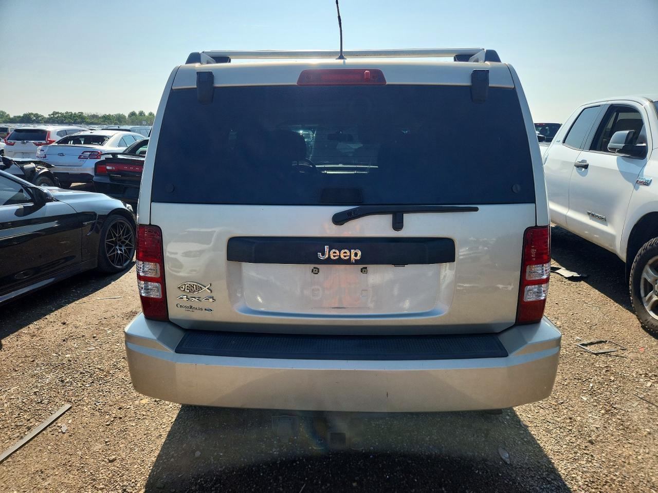 2010 JEEP LIBERTY — фото 6