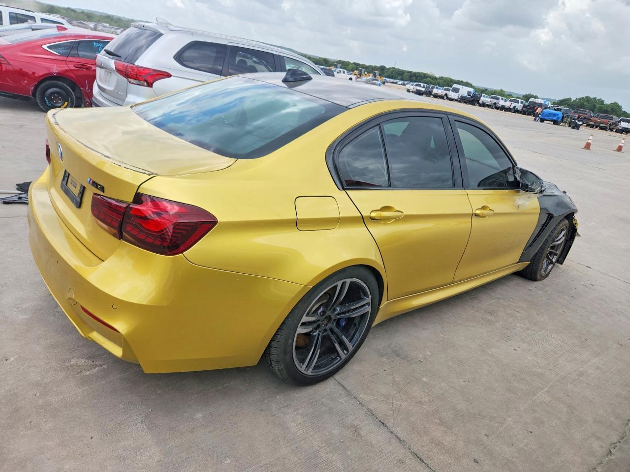 2017 BMW M3 — фото 3