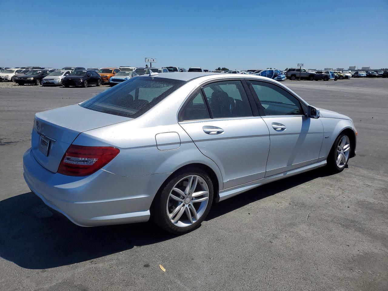 2012 MERCEDES-BENZ C-CLASS — фото 3