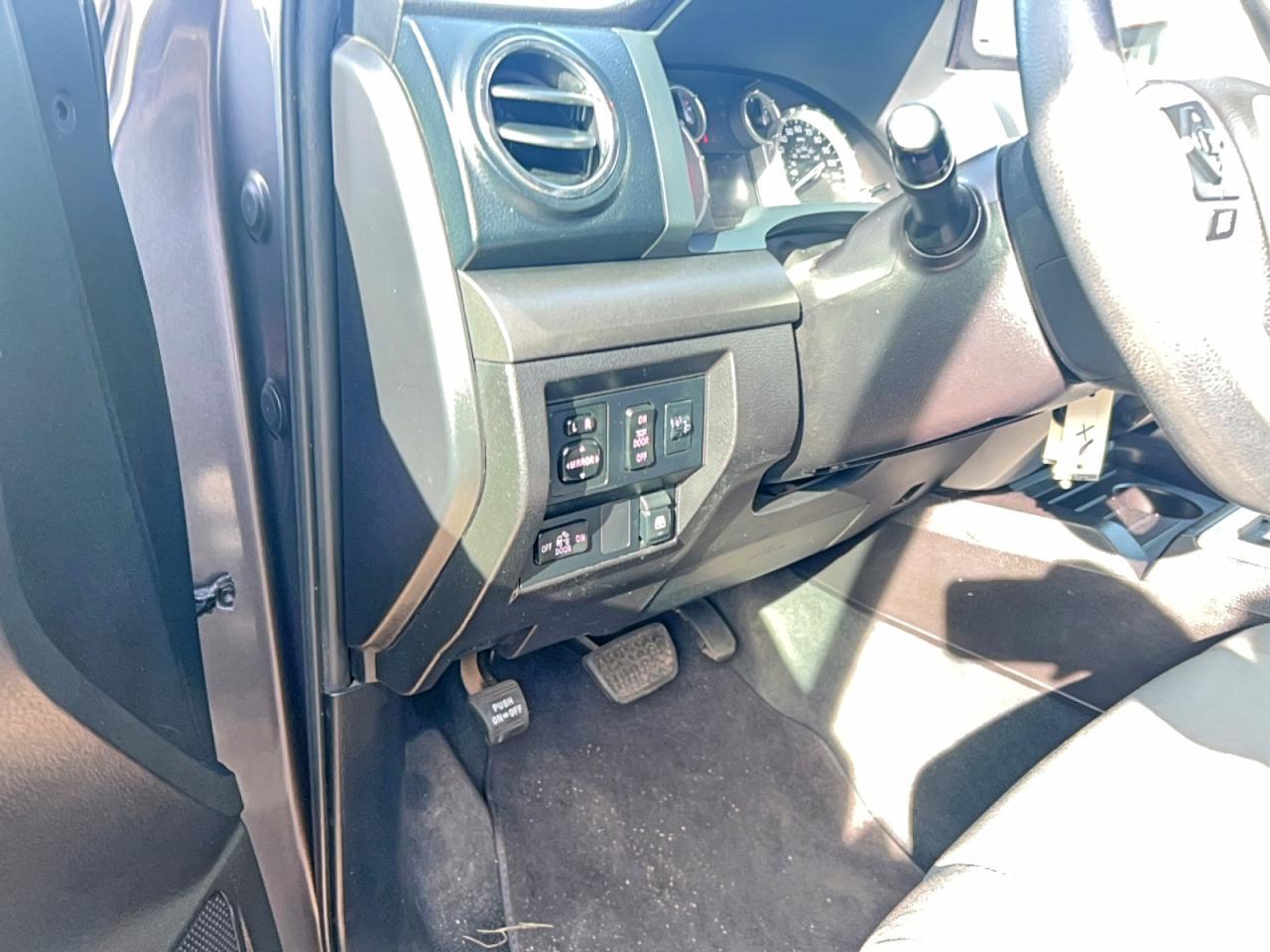 2015 TOYOTA TUNDRA — фото 12