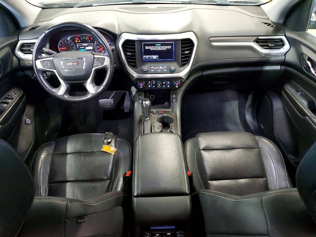 2017 GMC ACADIA — фото 8