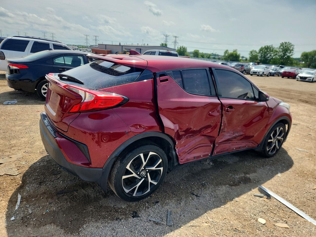 2018 TOYOTA C-HR — фото 3