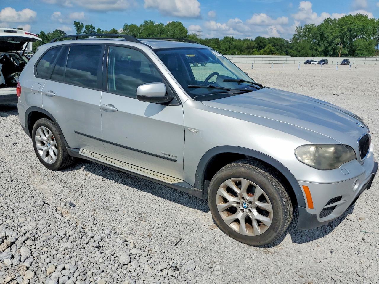 2011 BMW X5 — фото 4