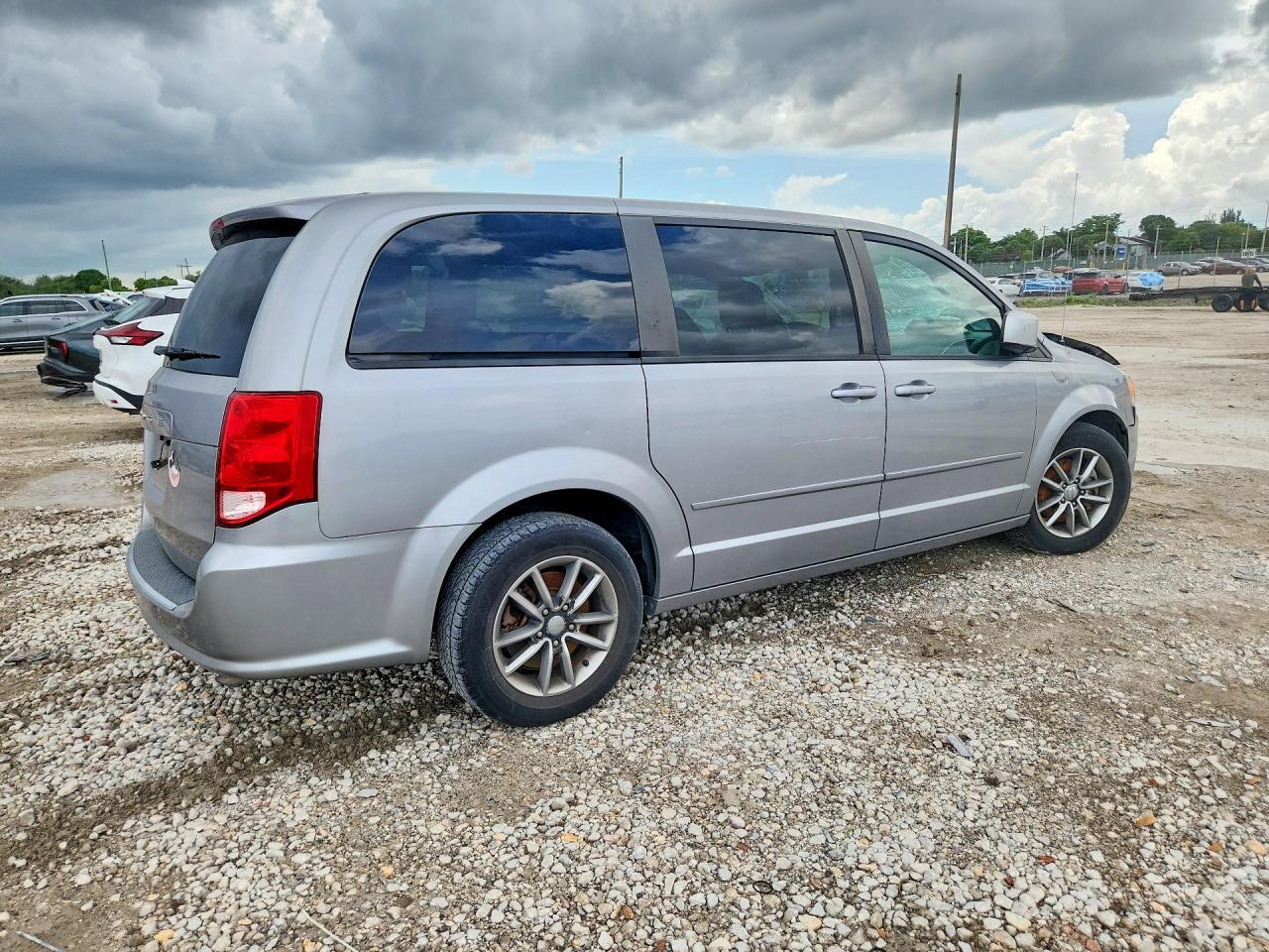 2017 DODGE GRAND CARAVAN — фото 3