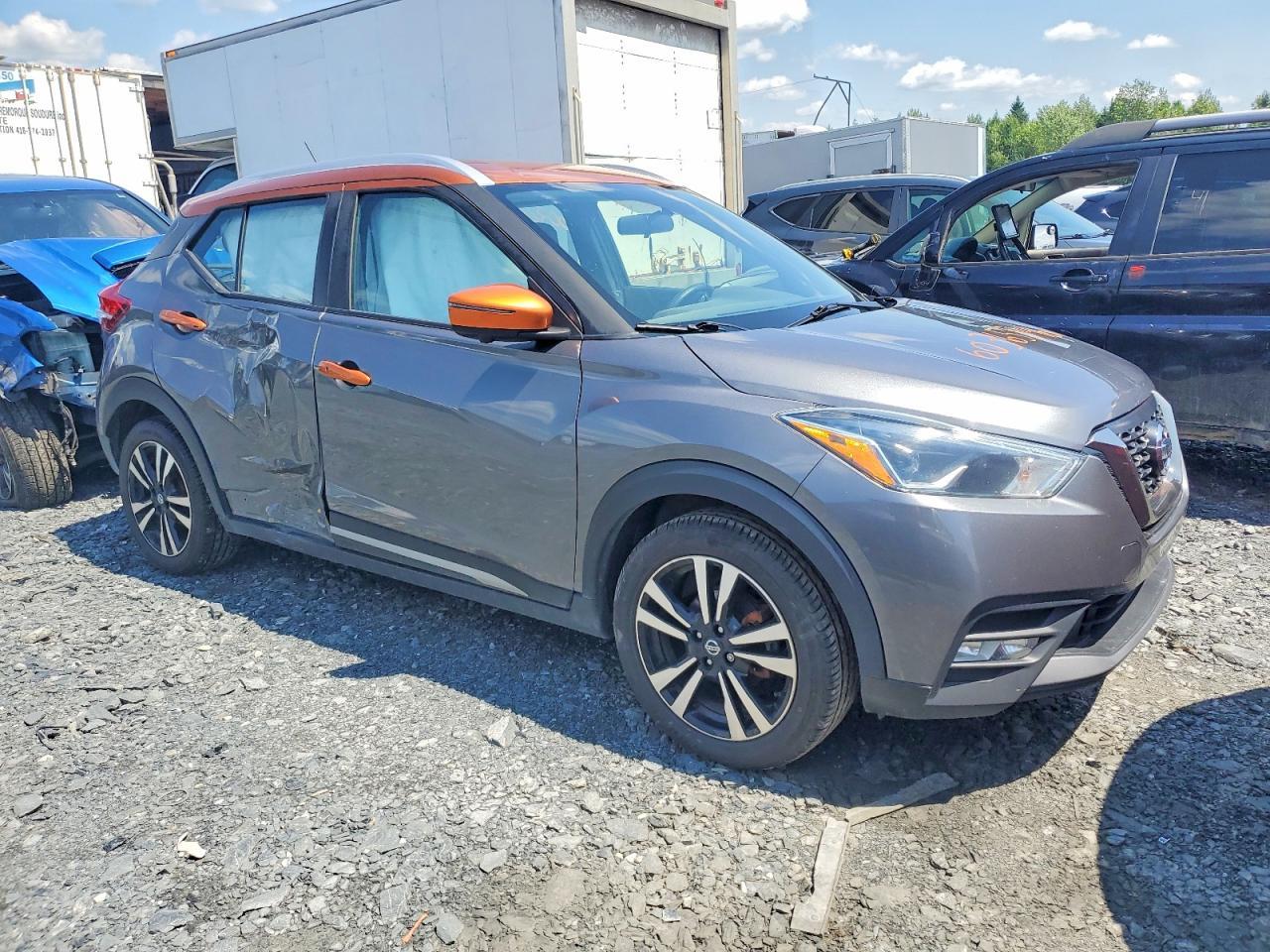 2019 NISSAN KICKS — фото 4