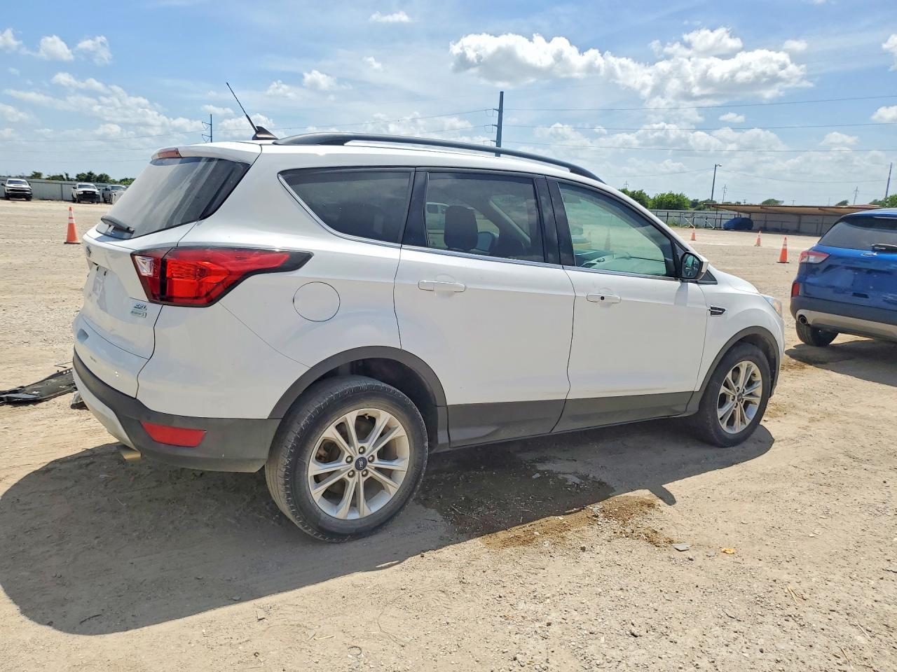 2019 FORD ESCAPE — фото 3