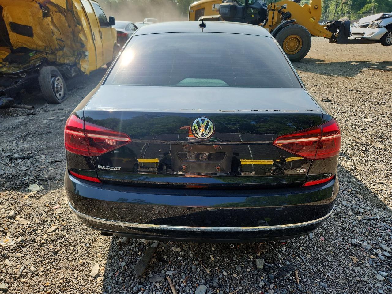 2019 VOLKSWAGEN PASSAT — фото 6