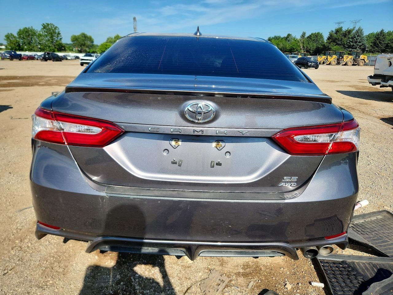 2020 TOYOTA CAMRY — фото 6