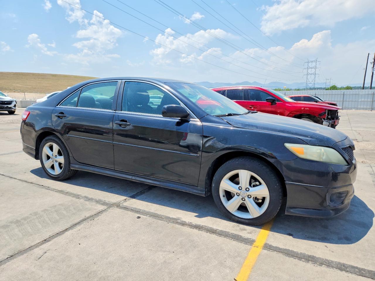 2010 TOYOTA CAMRY — фото 4
