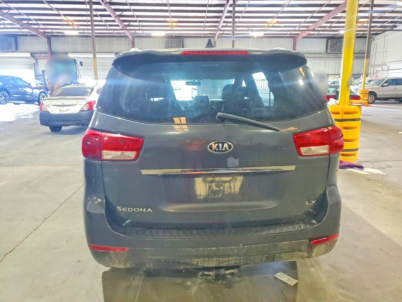 2017 KIA SEDONA — фото 6