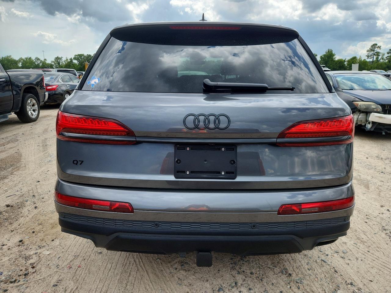 2025 AUDI Q7 — фото 6