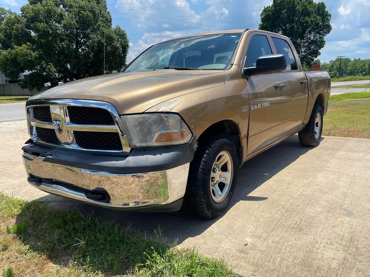 2011 DODGE RAM 1500 — фото 2