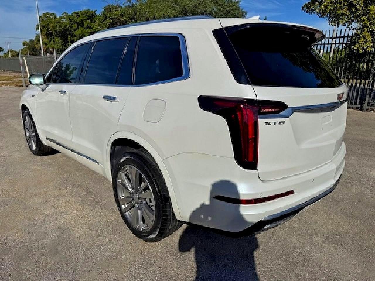 2021 CADILLAC XT6 — фото 2
