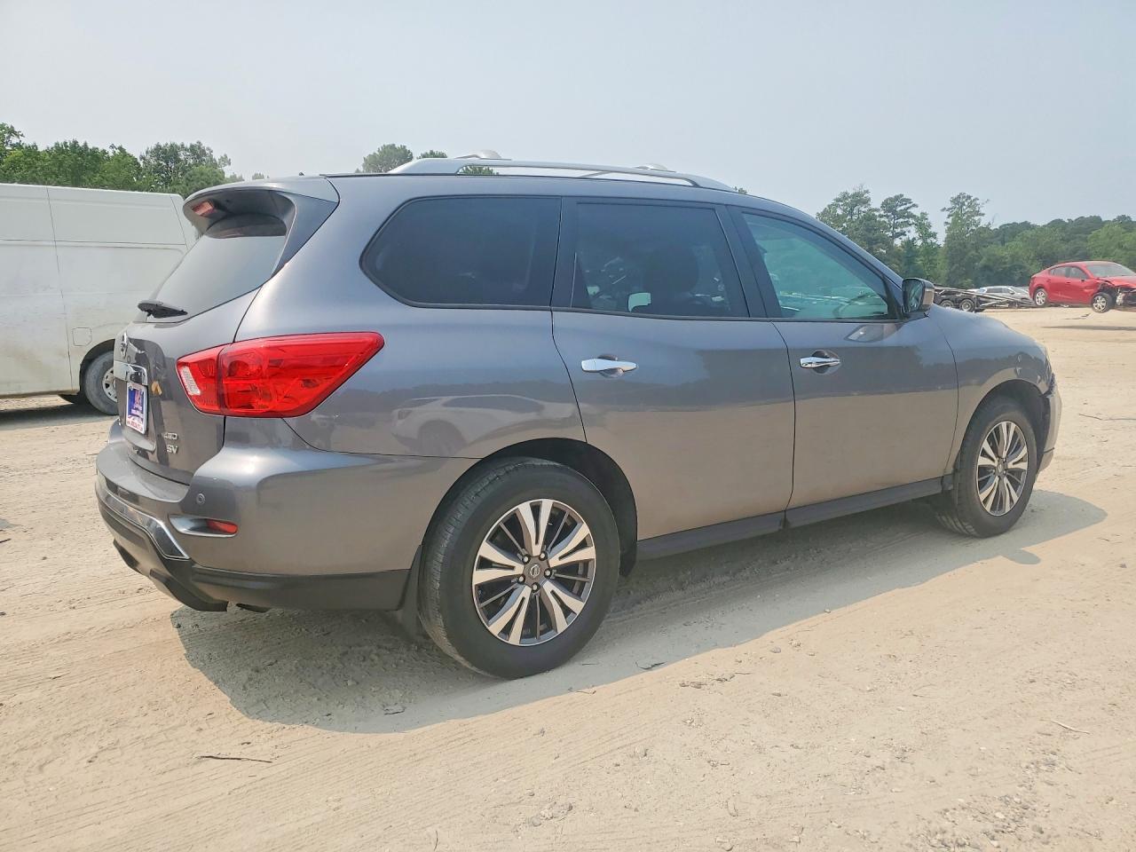 2017 NISSAN PATHFINDER — фото 3