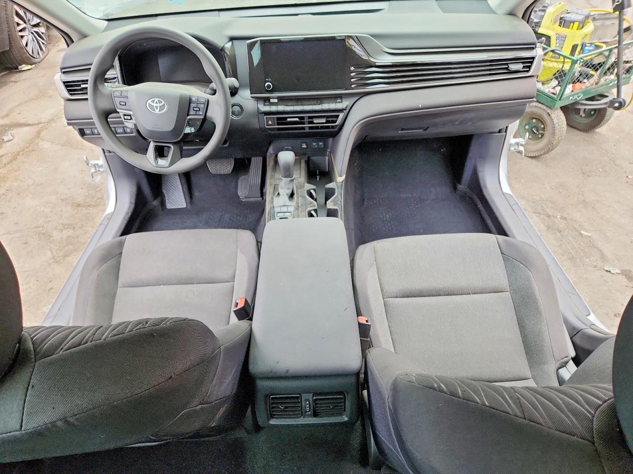 2025 TOYOTA CAMRY HYBRID — фото 8