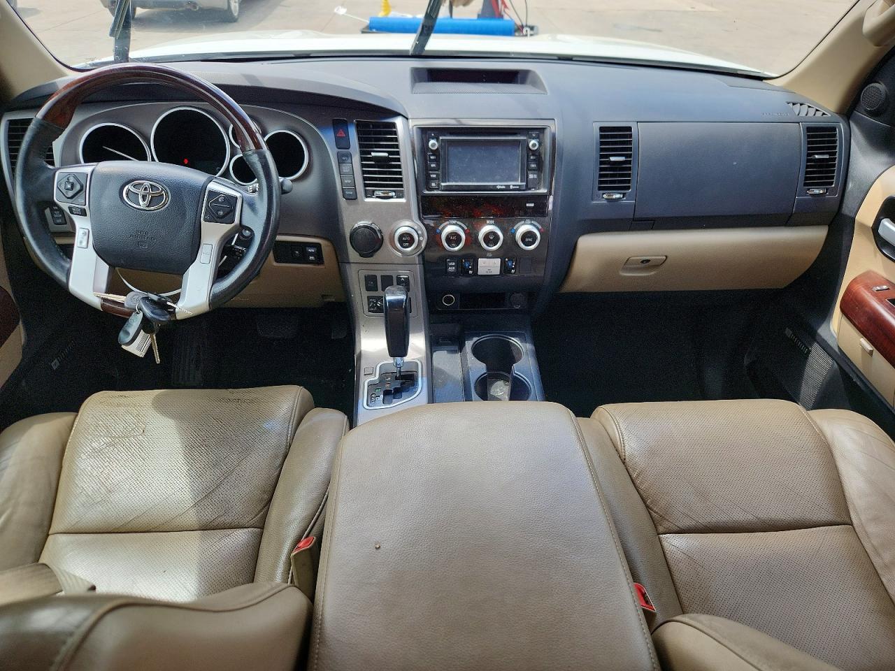 2014 TOYOTA SEQUOIA — фото 8