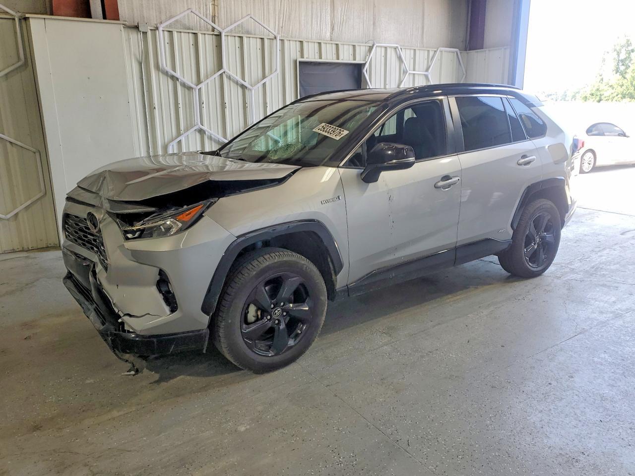 2019 TOYOTA RAV4 HYBRID — фото 1