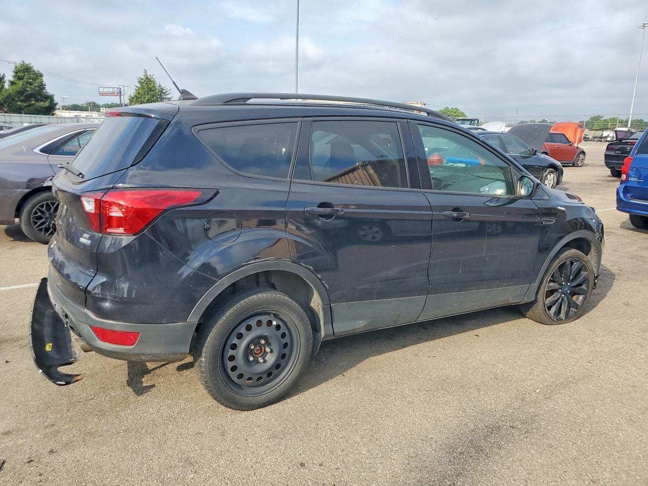 2019 FORD ESCAPE — фото 3