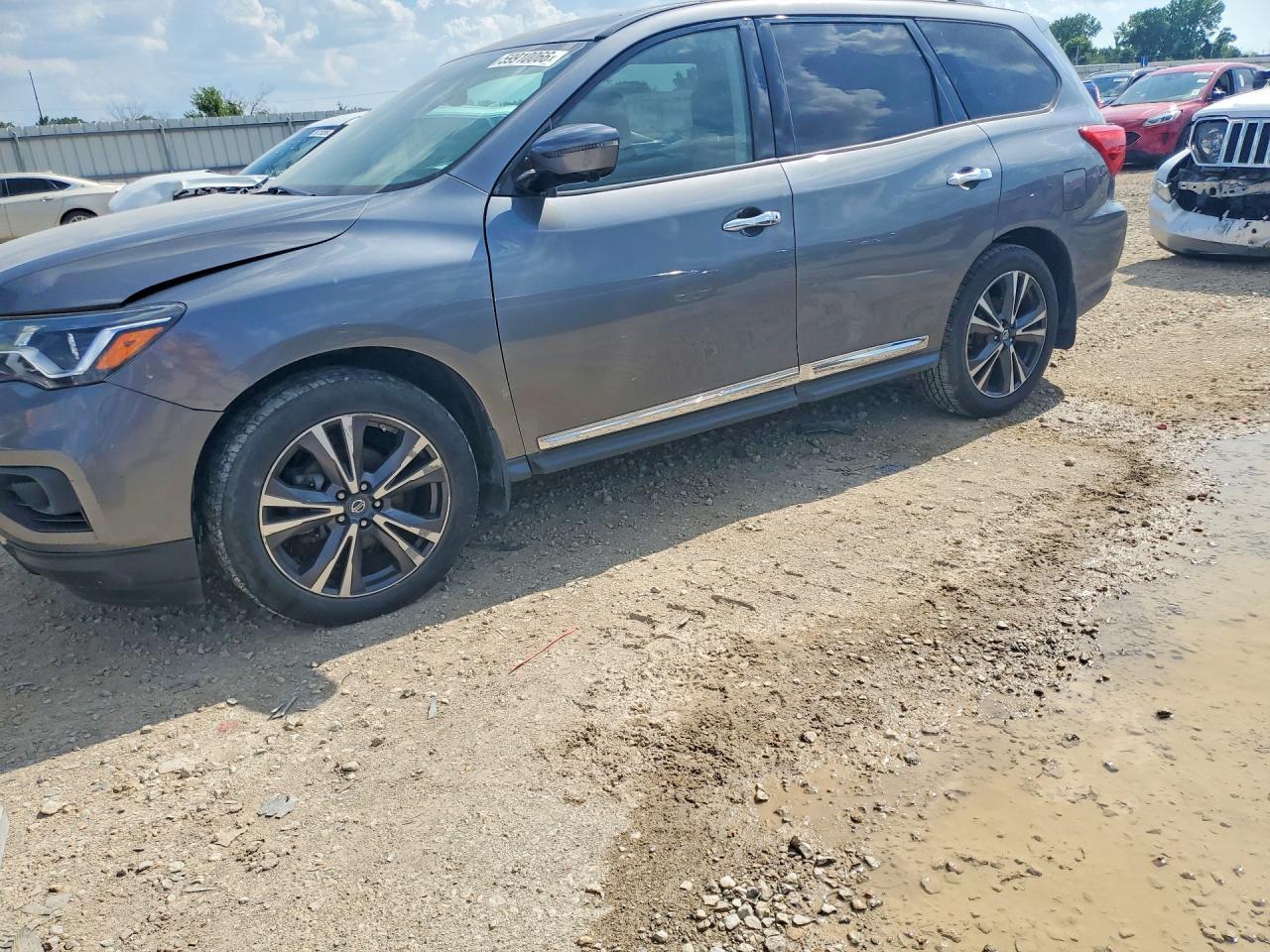 2017 NISSAN PATHFINDER — фото 1