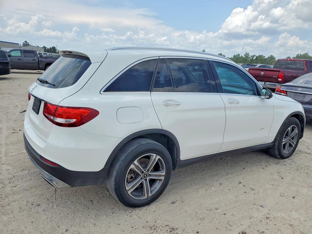 2019 MERCEDES-BENZ GLC-CLASS — фото 3