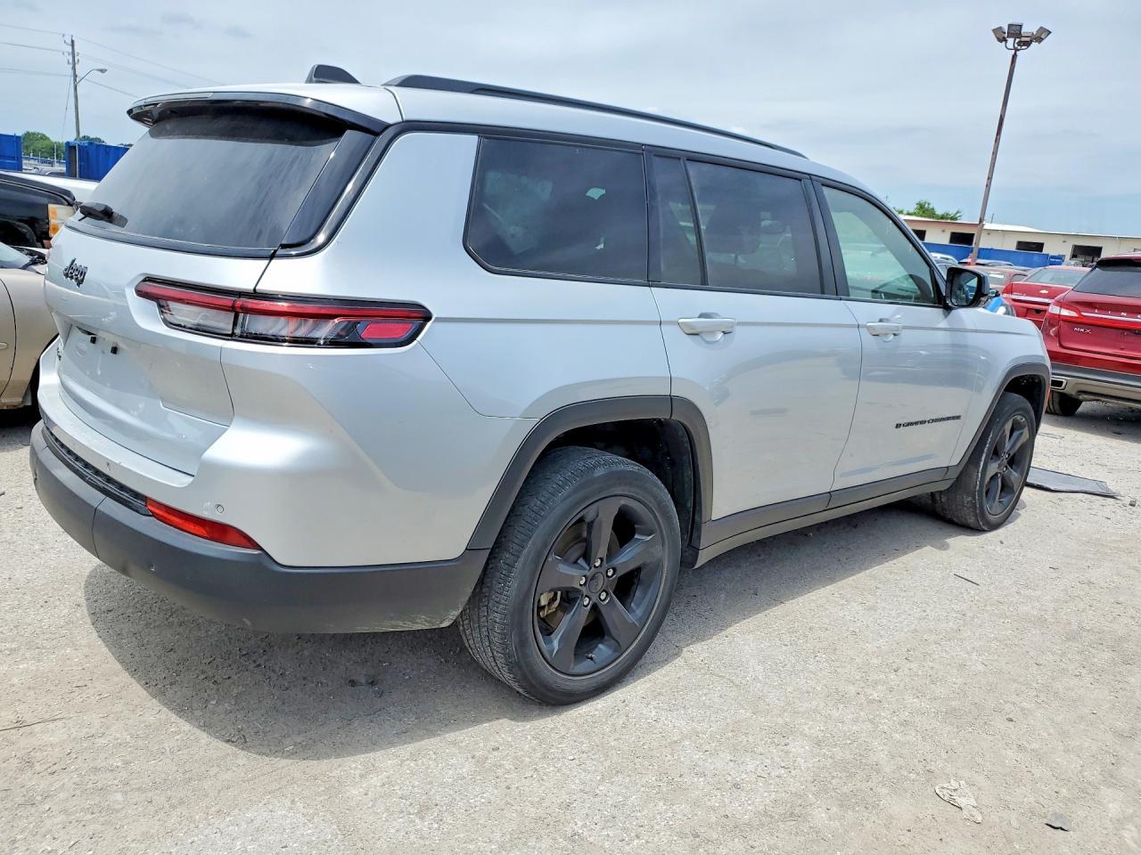 2023 JEEP GRAND CHEROKEE — фото 3