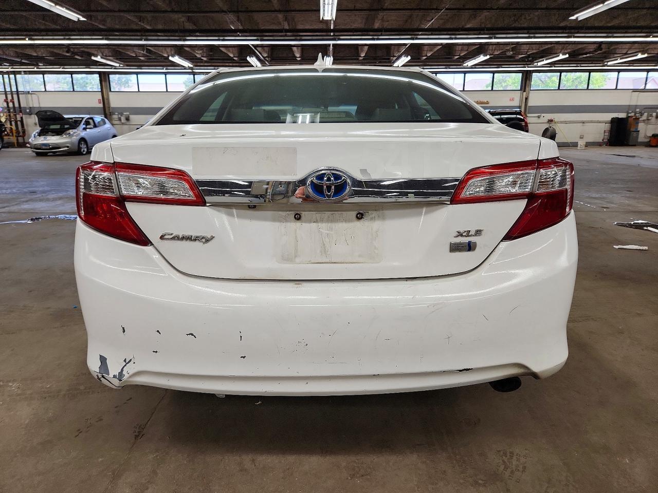 2012 TOYOTA CAMRY HYBRID — фото 6