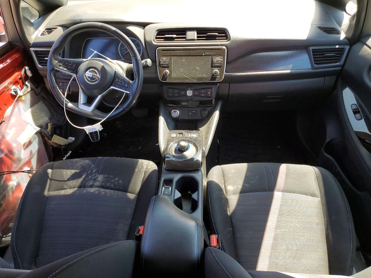 2019 NISSAN LEAF — фото 8