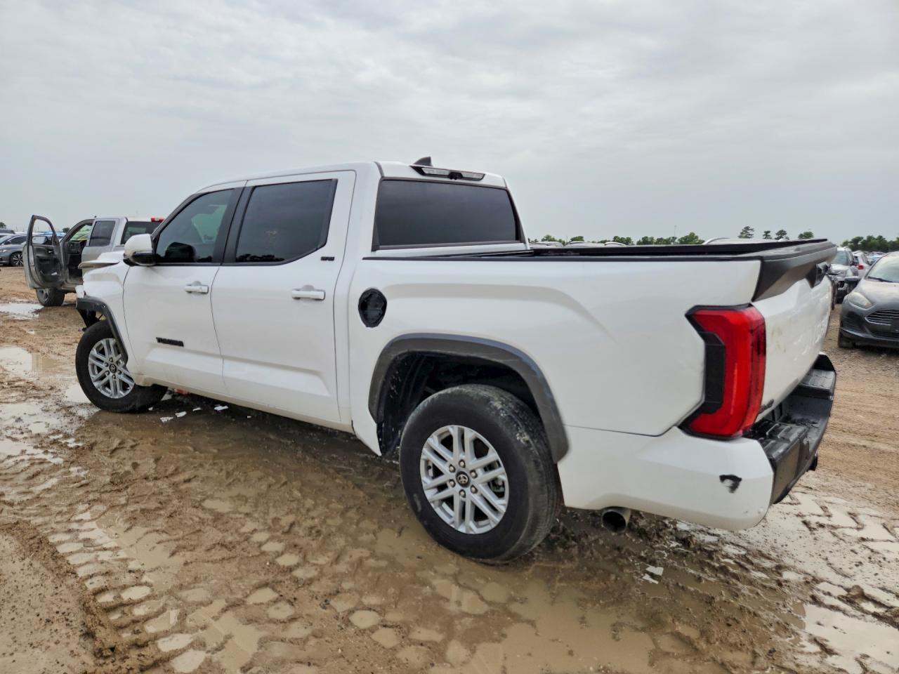 2025 TOYOTA TUNDRA — фото 2
