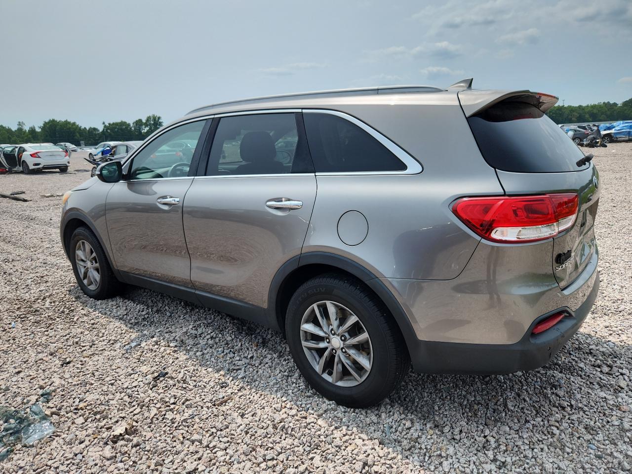 2016 KIA SORENTO — фото 2
