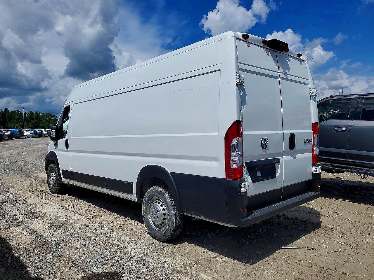 2025 RAM PROMASTER 3500 — фото 2