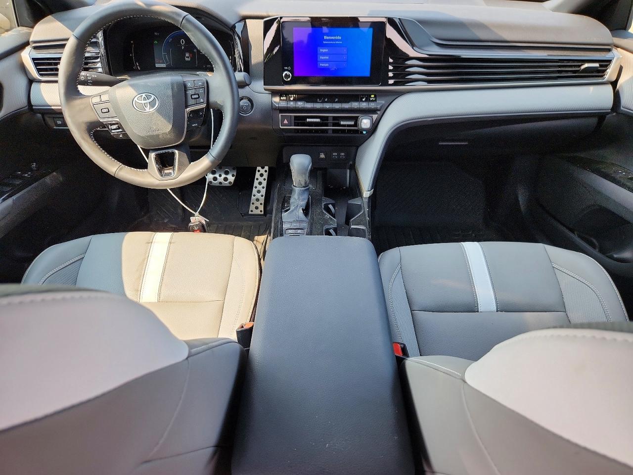 2025 TOYOTA CAMRY HYBRID — фото 8