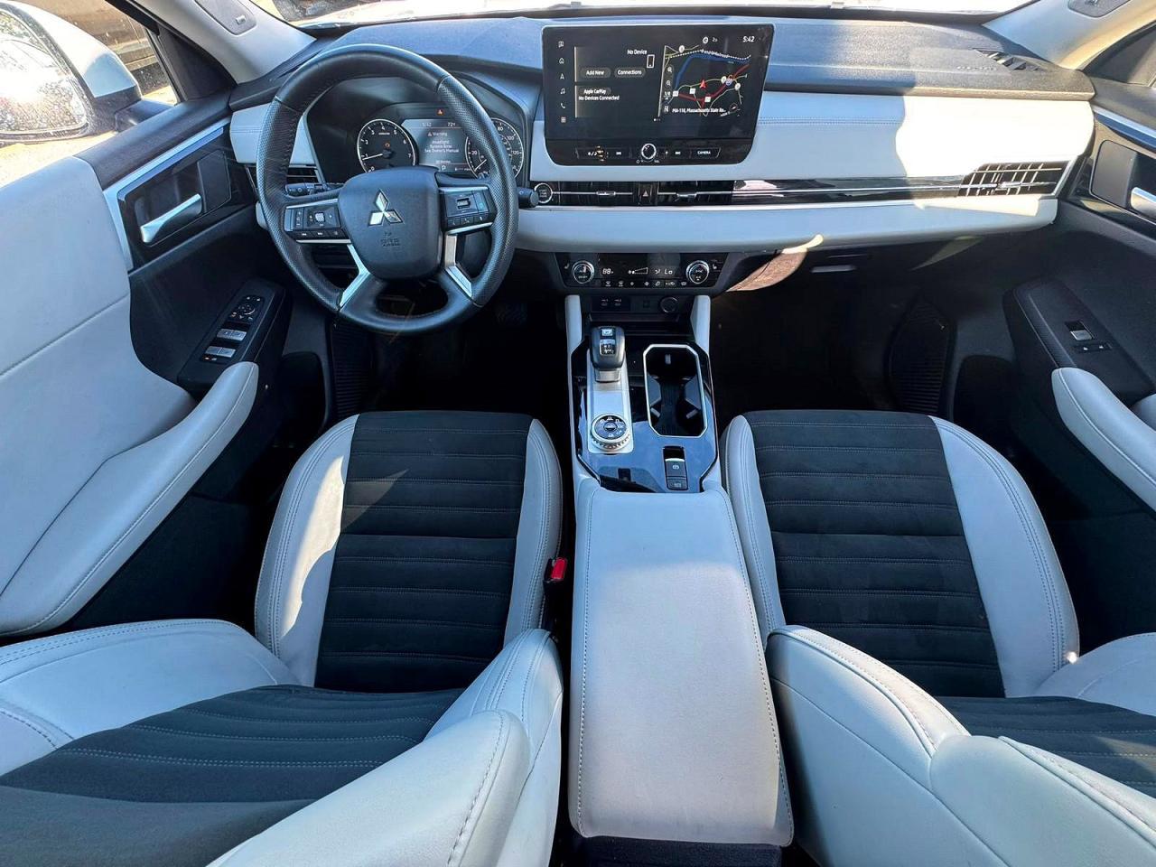 2025 MITSUBISHI OUTLANDER — фото 9