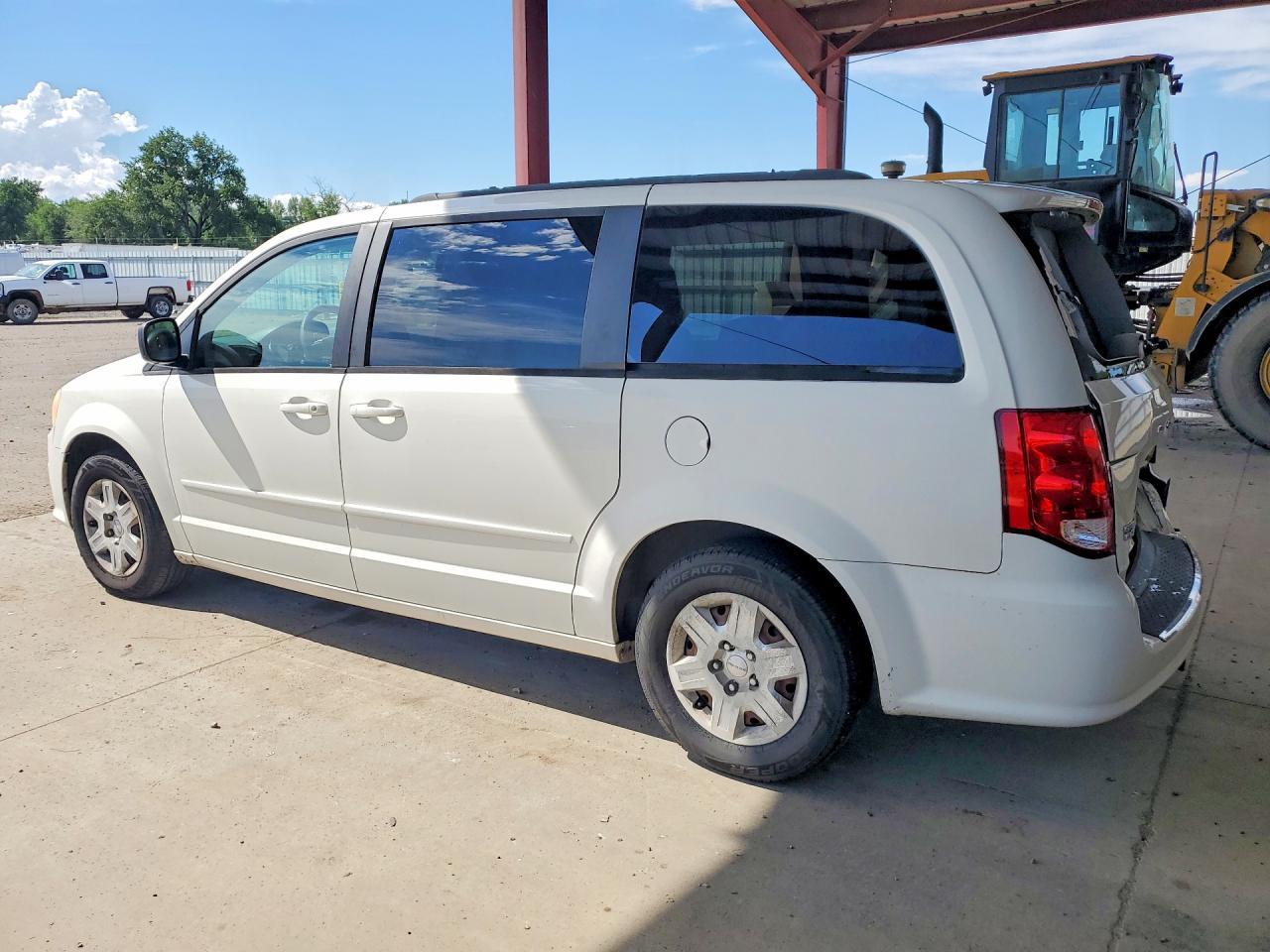 2011 DODGE GRAND CARAVAN — фото 2