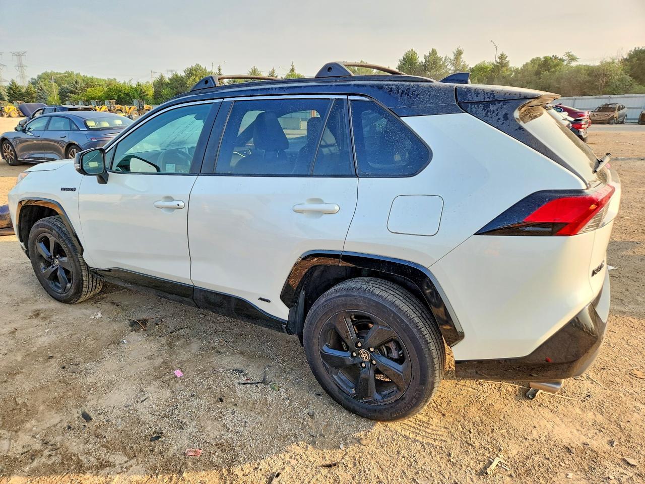 2021 TOYOTA RAV4 HYBRID — фото 2