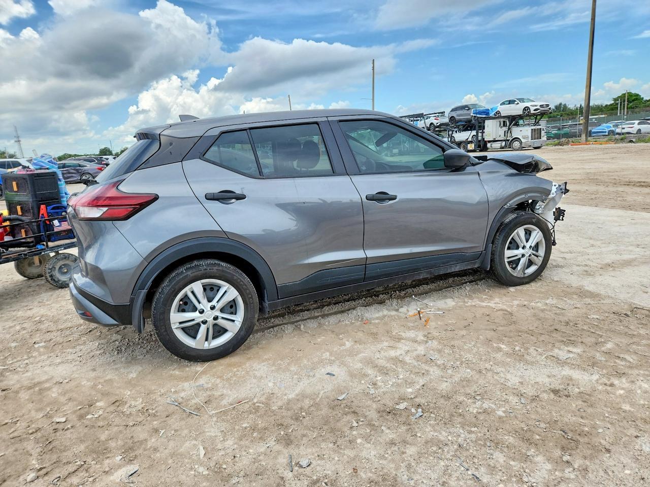 2025 NISSAN KICKS — фото 3