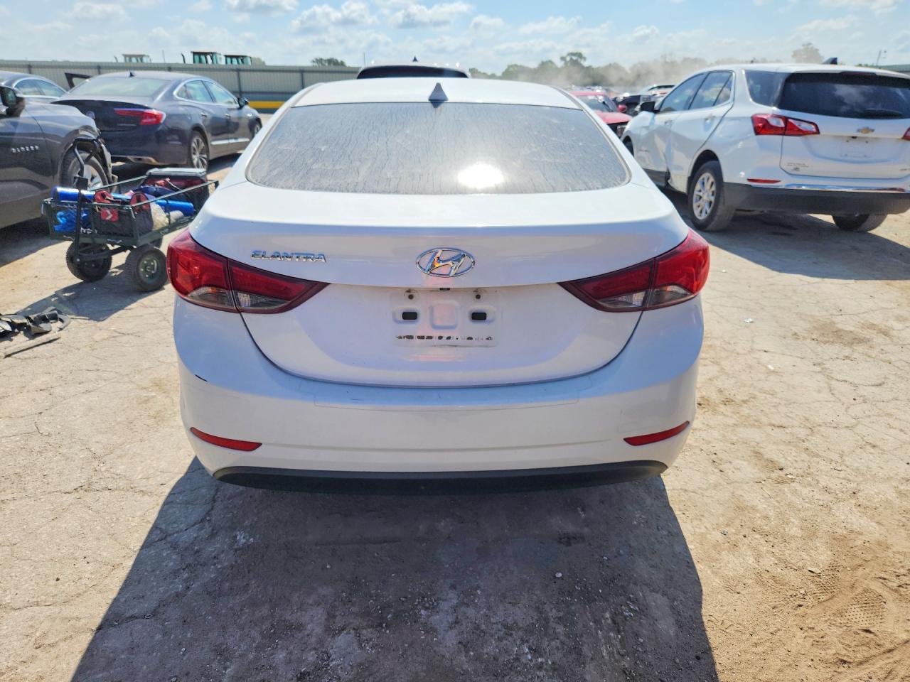 2016 HYUNDAI ELANTRA — фото 6