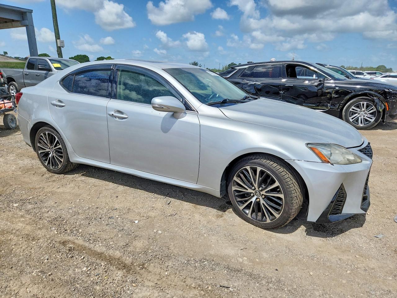 2012 LEXUS IS 250 — фото 4