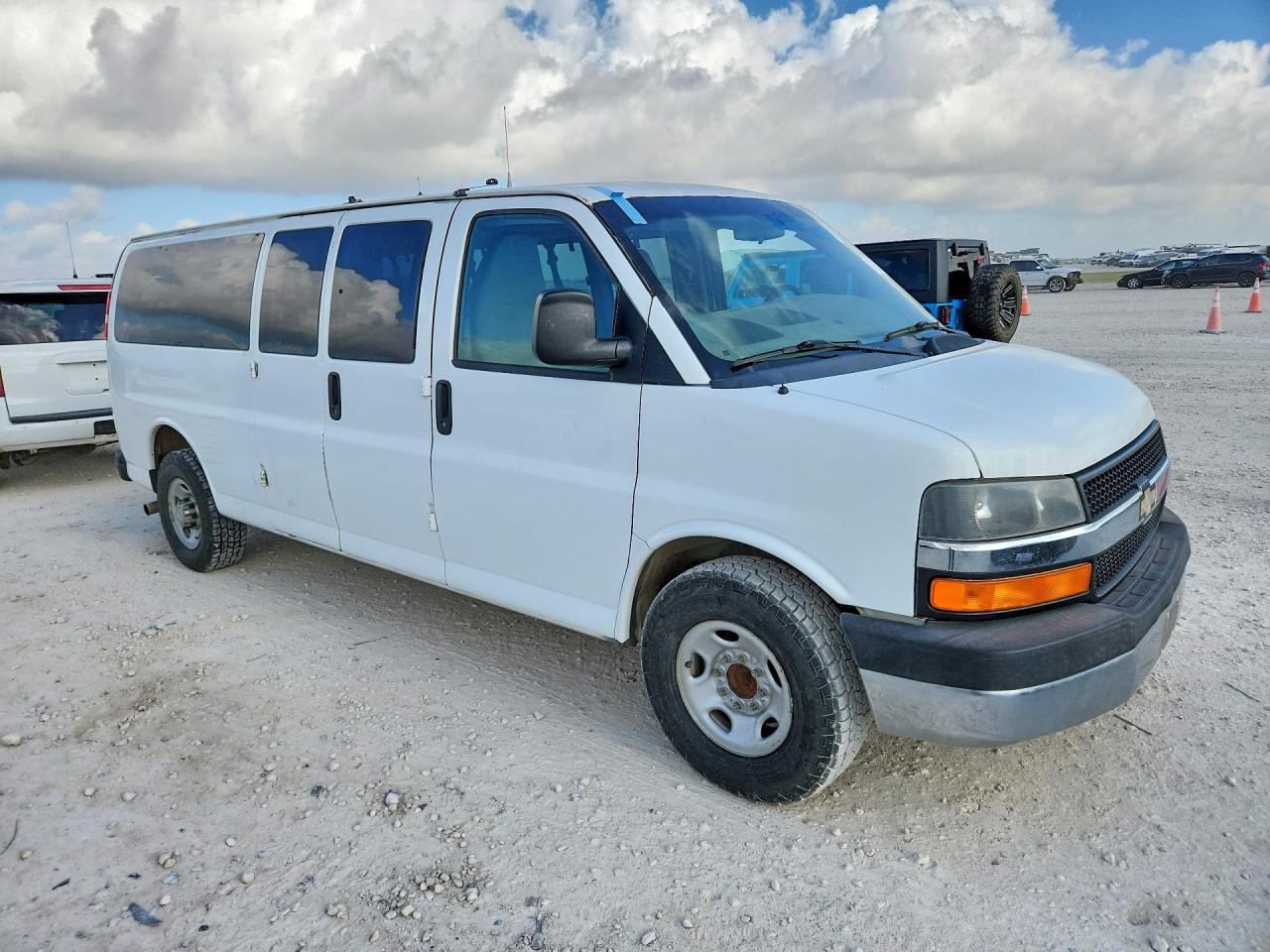 2014 CHEVROLET EXPRESS — фото 4