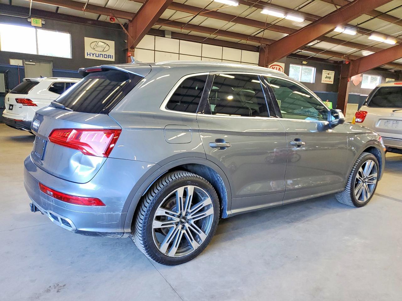 2018 AUDI SQ5 — фото 3