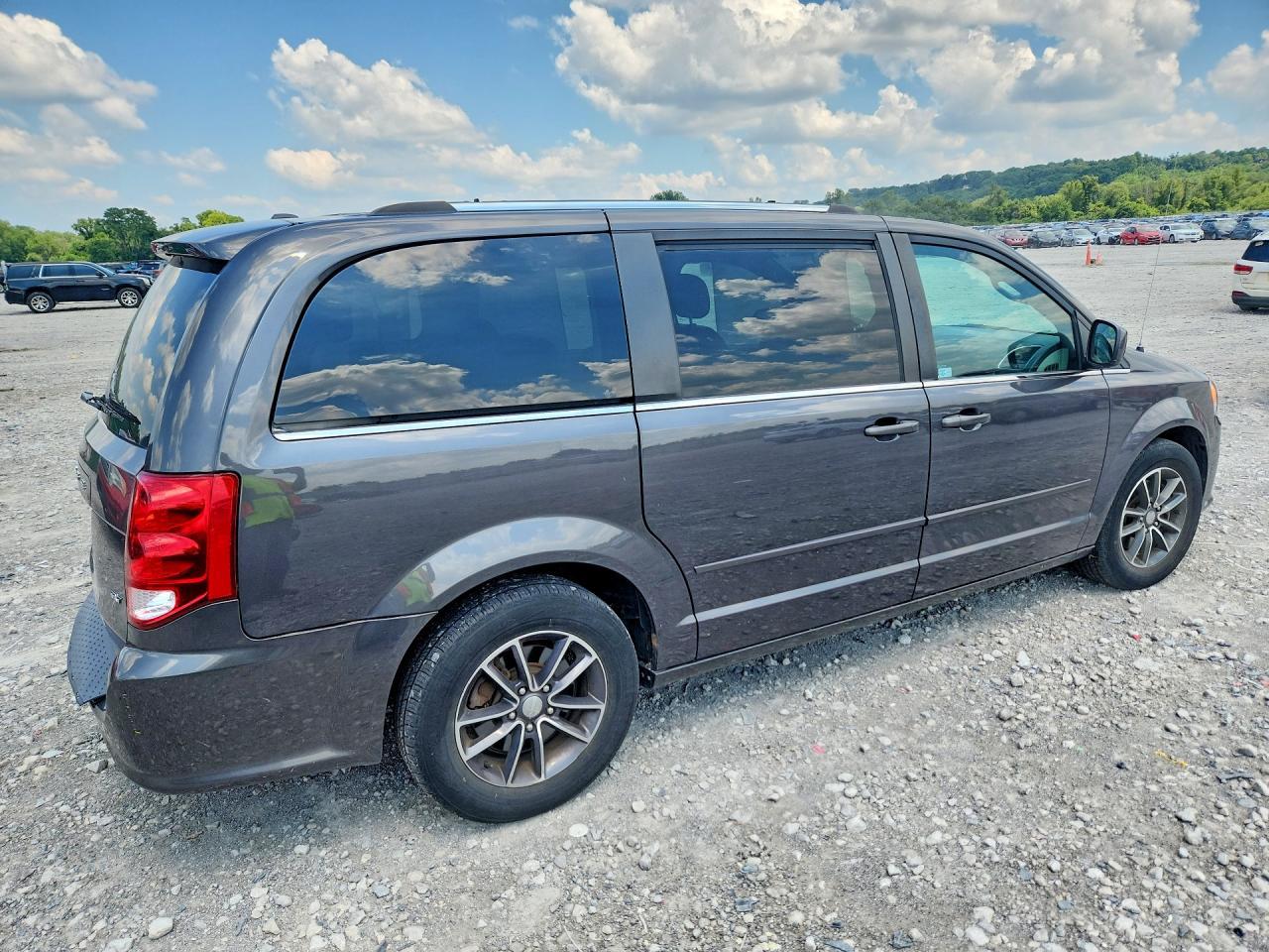 2016 DODGE GRAND CARAVAN — фото 3