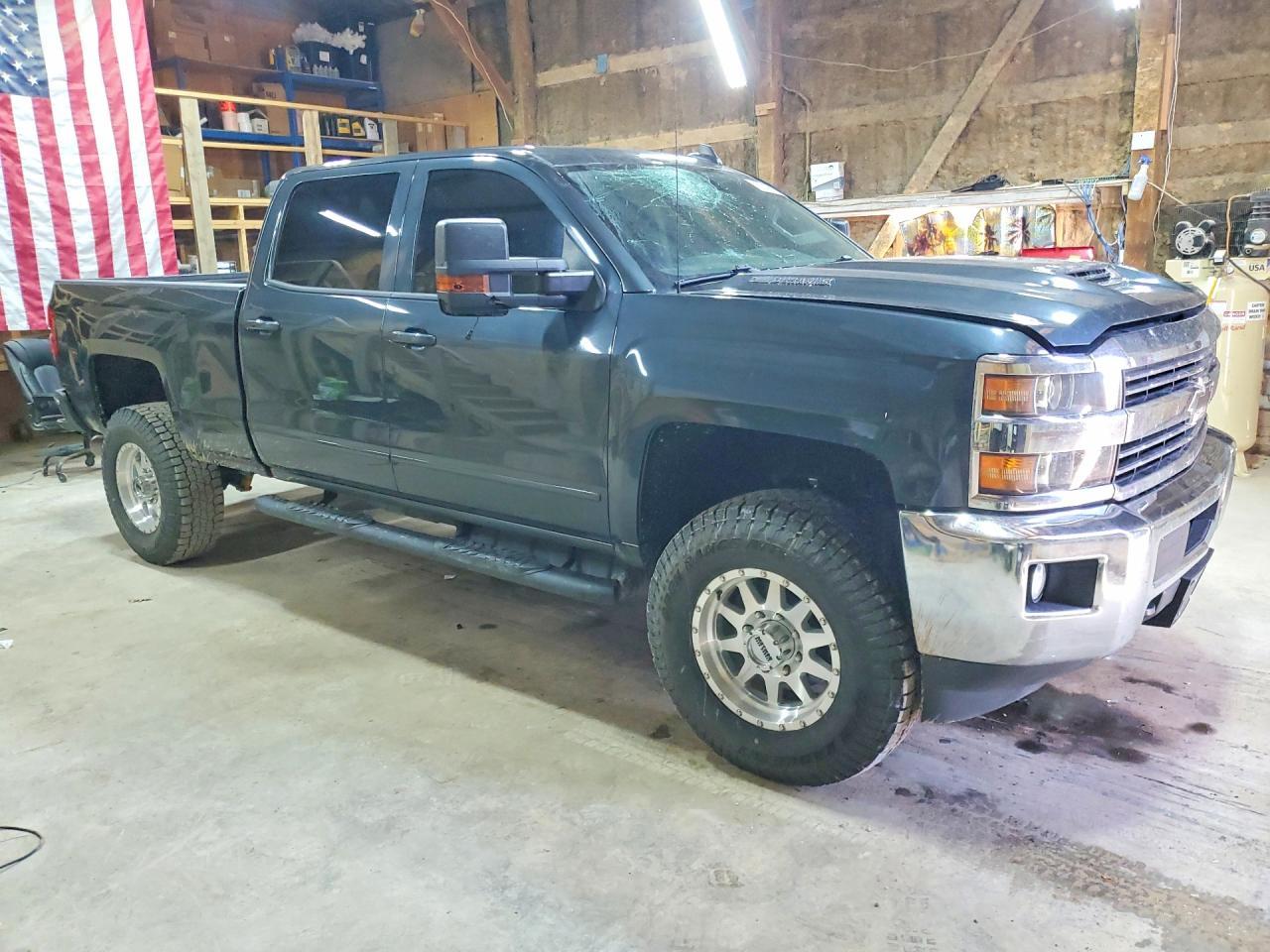 2018 CHEVROLET SILVERADO 2500 — фото 4