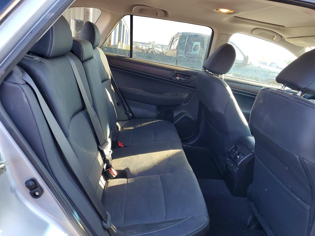 2017 SUBARU OUTBACK — фото 10