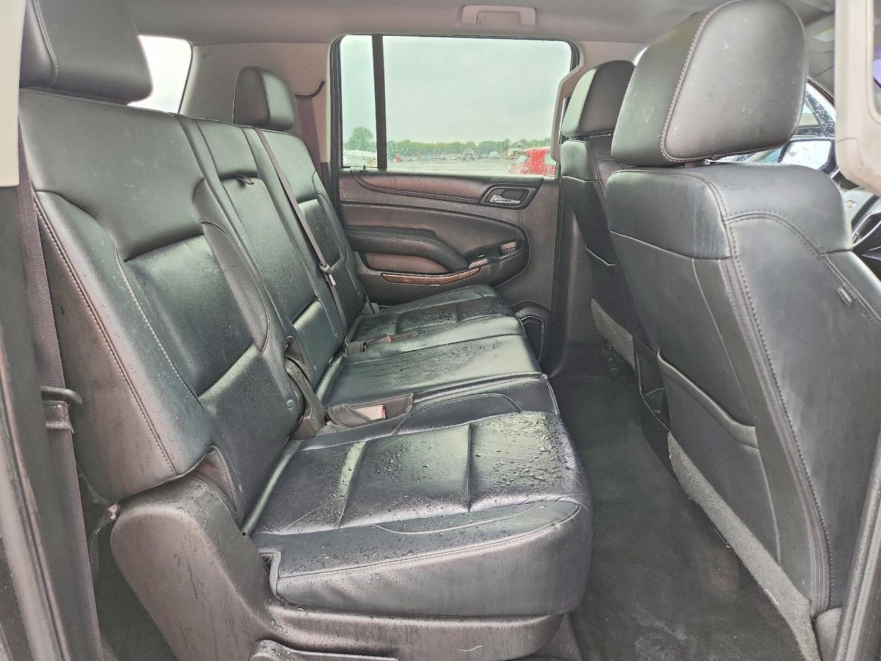 2017 CHEVROLET SUBURBAN — фото 11
