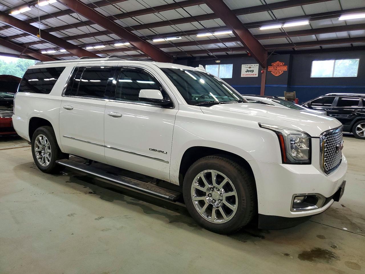 2016 GMC YUKON — фото 4