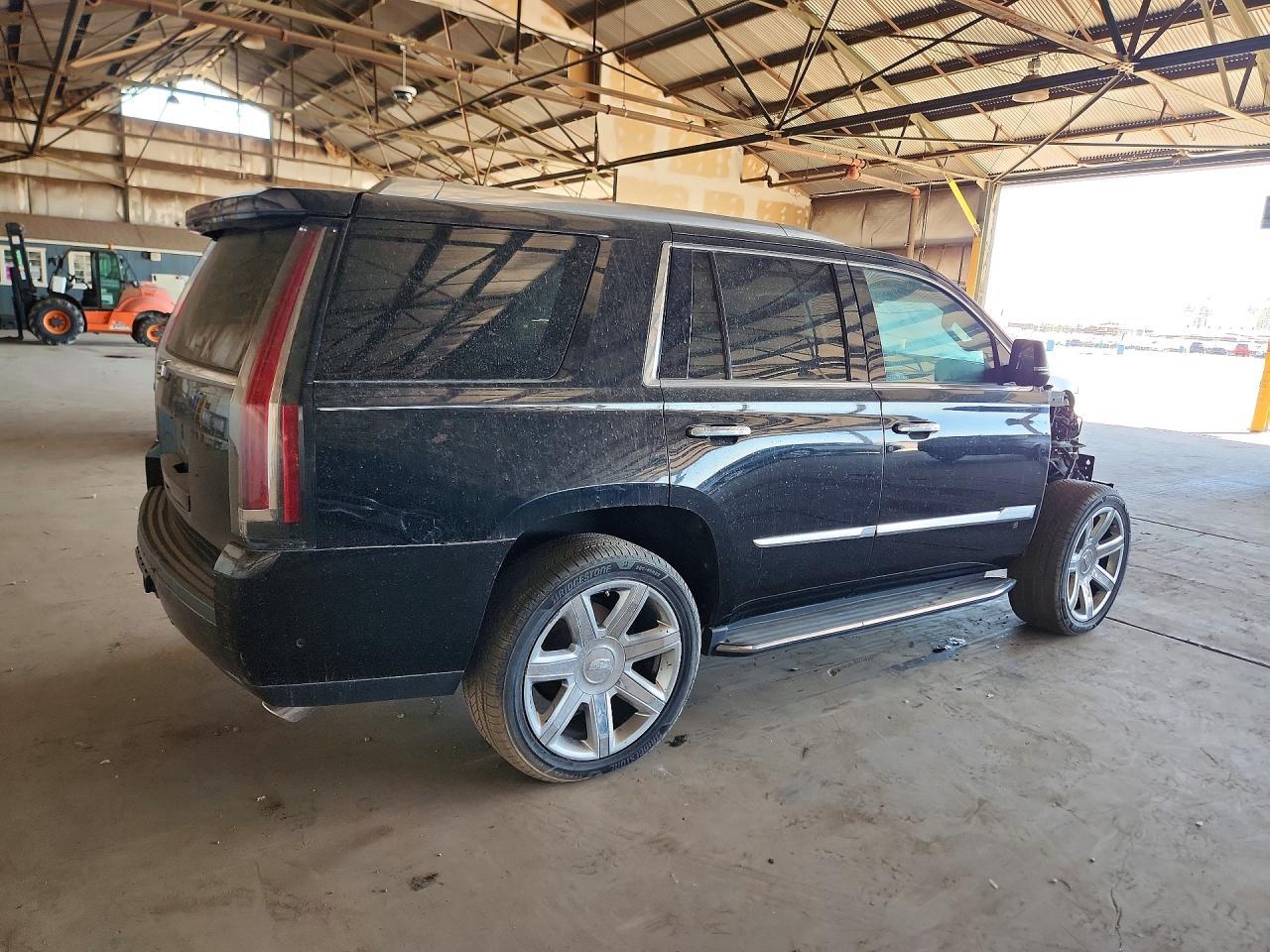 2019 CADILLAC ESCALADE — фото 3