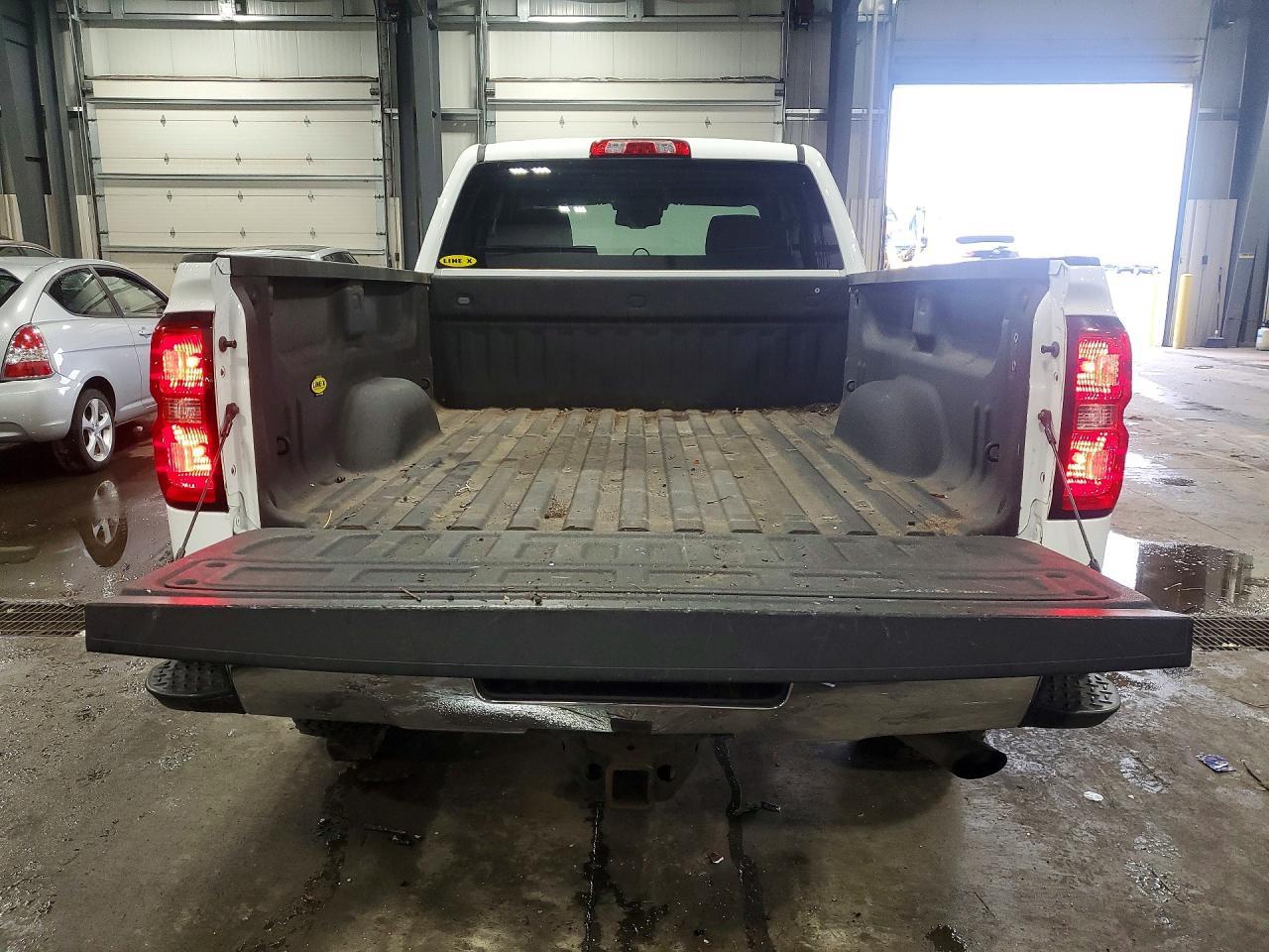 2019 CHEVROLET SILVERADO 2500 — фото 6