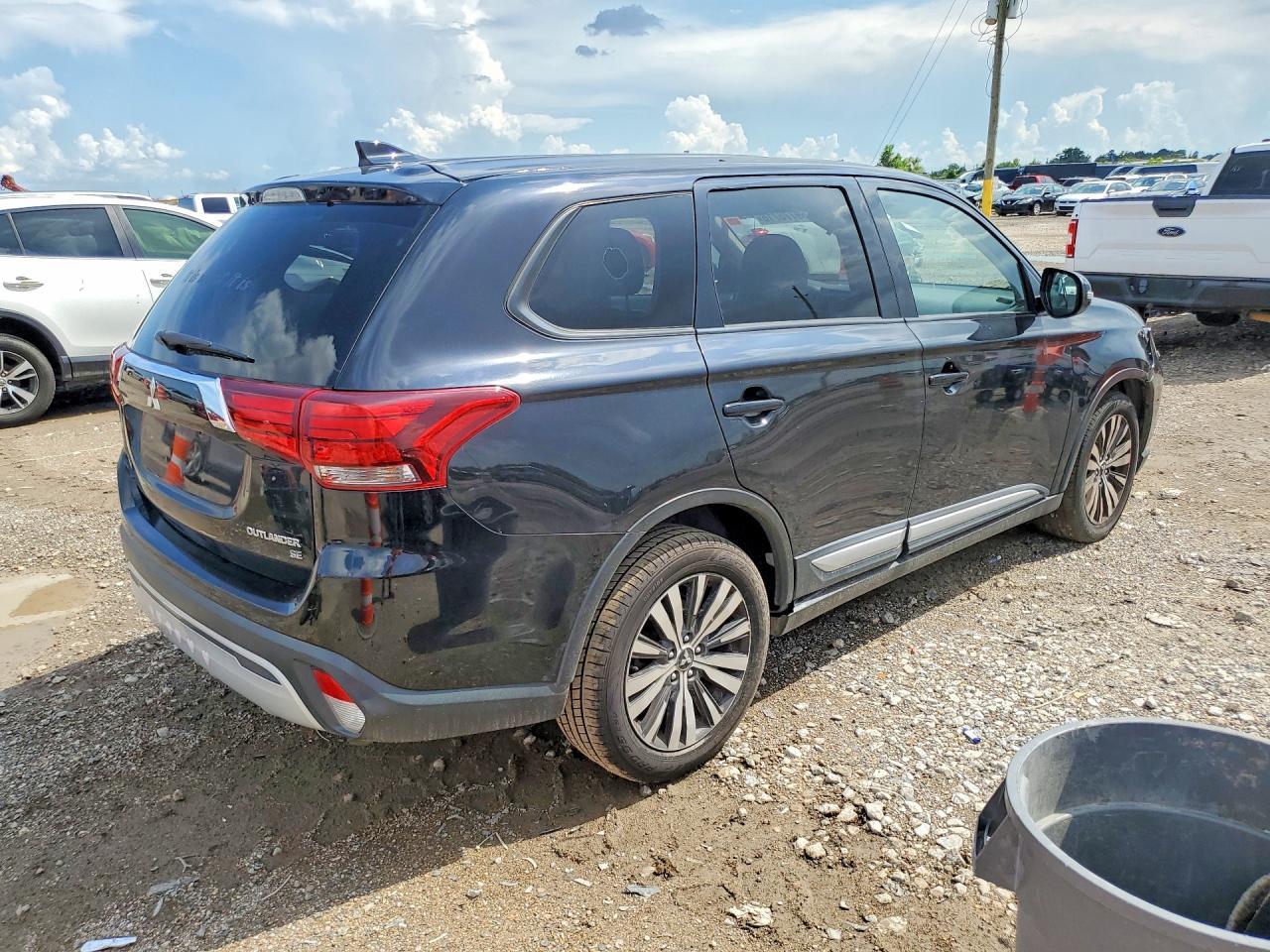 2019 MITSUBISHI OUTLANDER — фото 3